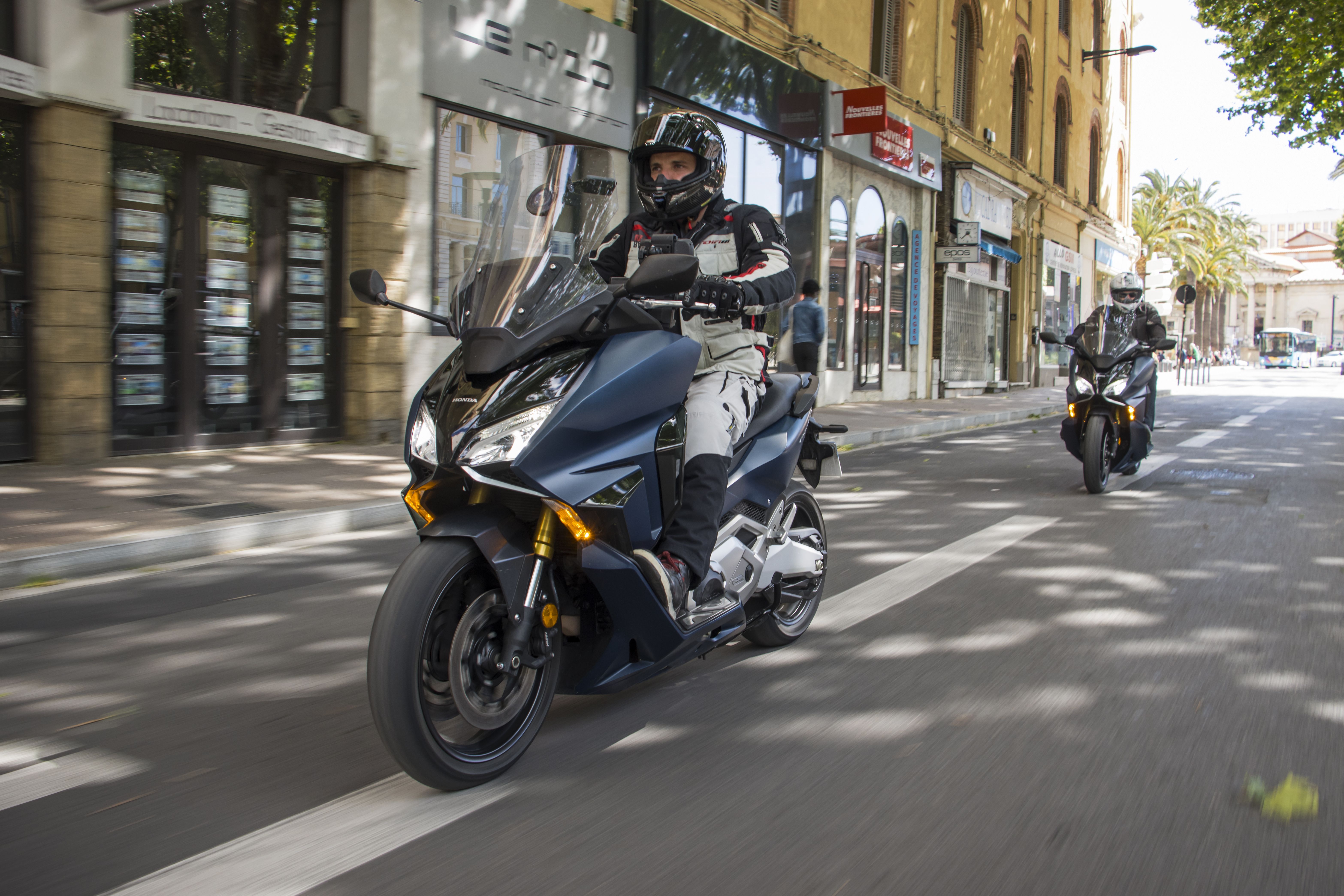 Ruta Barcelona Monaco en Honda Forza 750 (8)