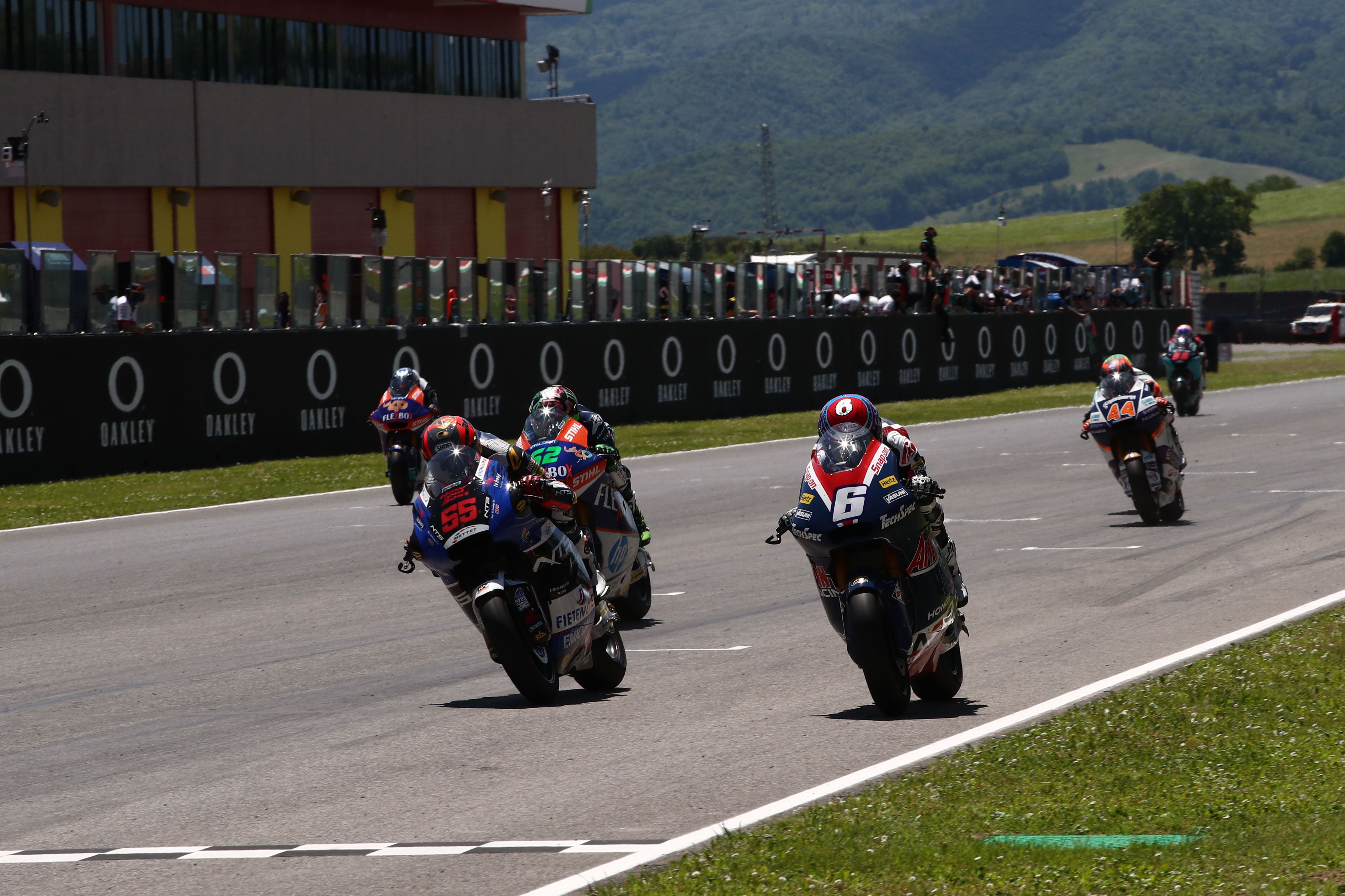 Cameron Beaubier gana la batalla a Hafizh Syahrin ante Stefano Manzi