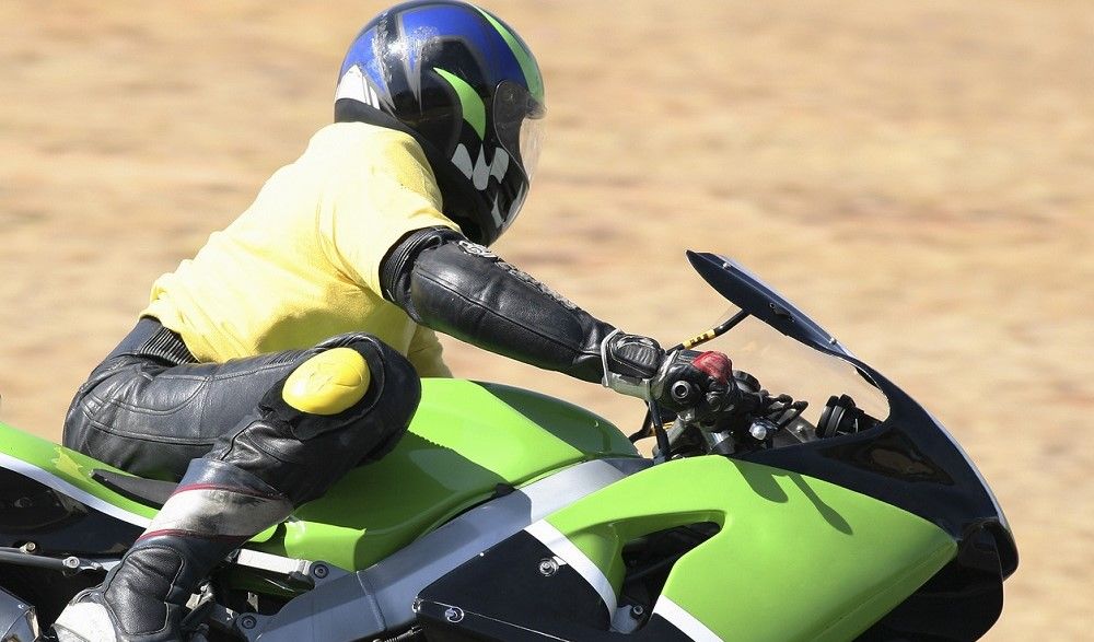 Motorista haciendo tandas como en el Circuito de Cartagena. Fuente: istock/forgiss