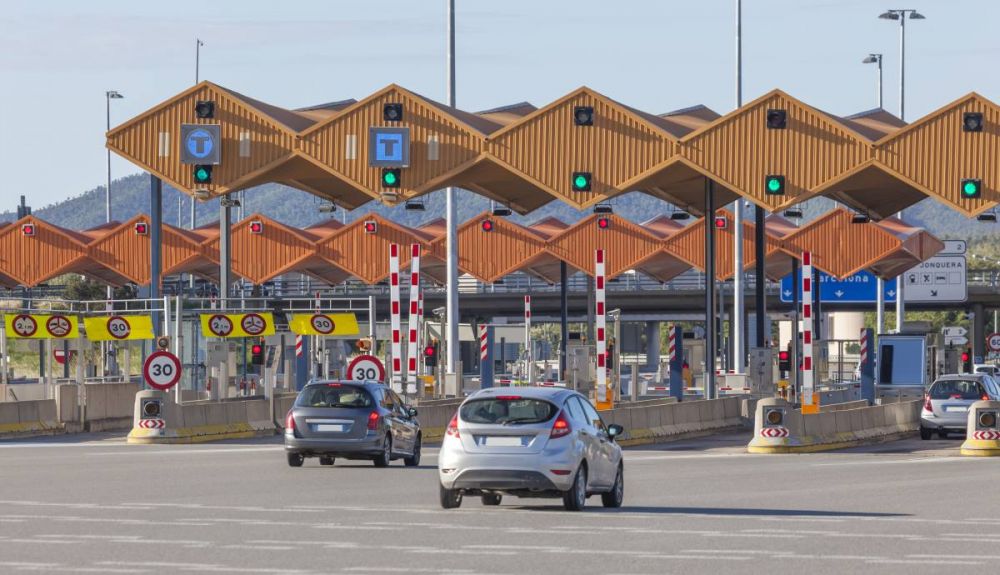 El pago por uso o peaje en todo tipo de carreteras, en 2024 (Imagen: iStock) El pago por uso o peaje en todo tipo de carreteras, en 2024 (Imagen: iStock)