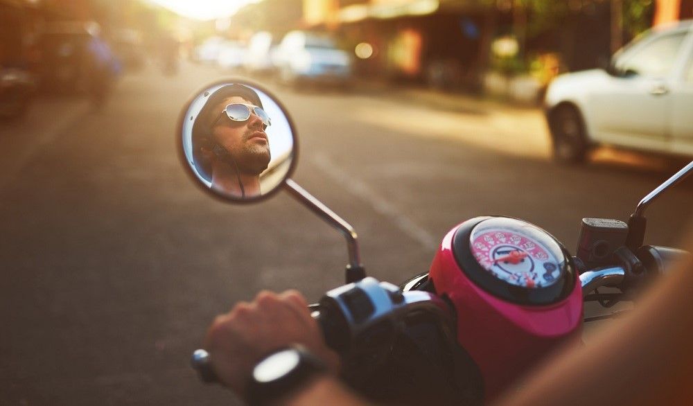 El permiso AM suele ser el primero que se obtiene. Fuente: iStock/PeopleImages.