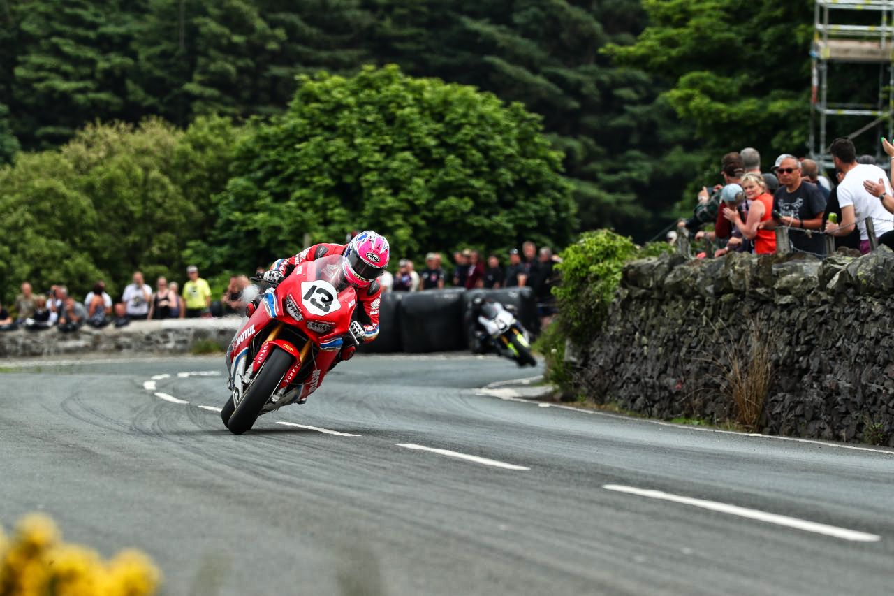 El Tourist Trophy se reinventa para sobrevivir.