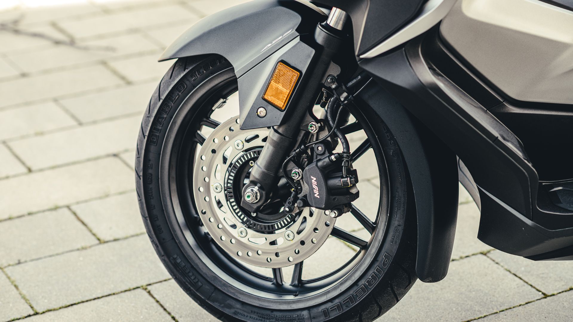 Honda Forza 350 2021 01