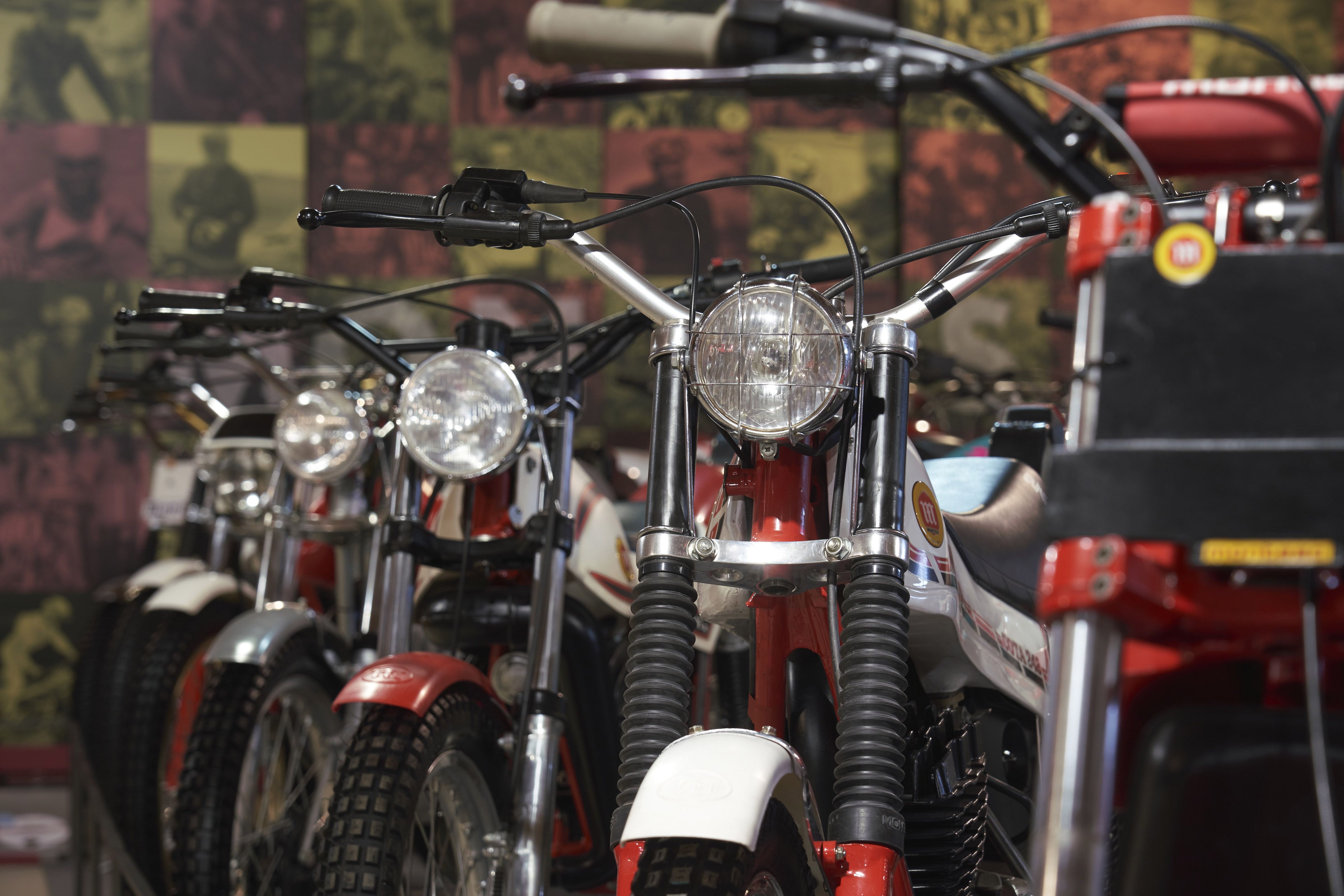 EXPOSICION MONTESA 75 ANIVERSARIO