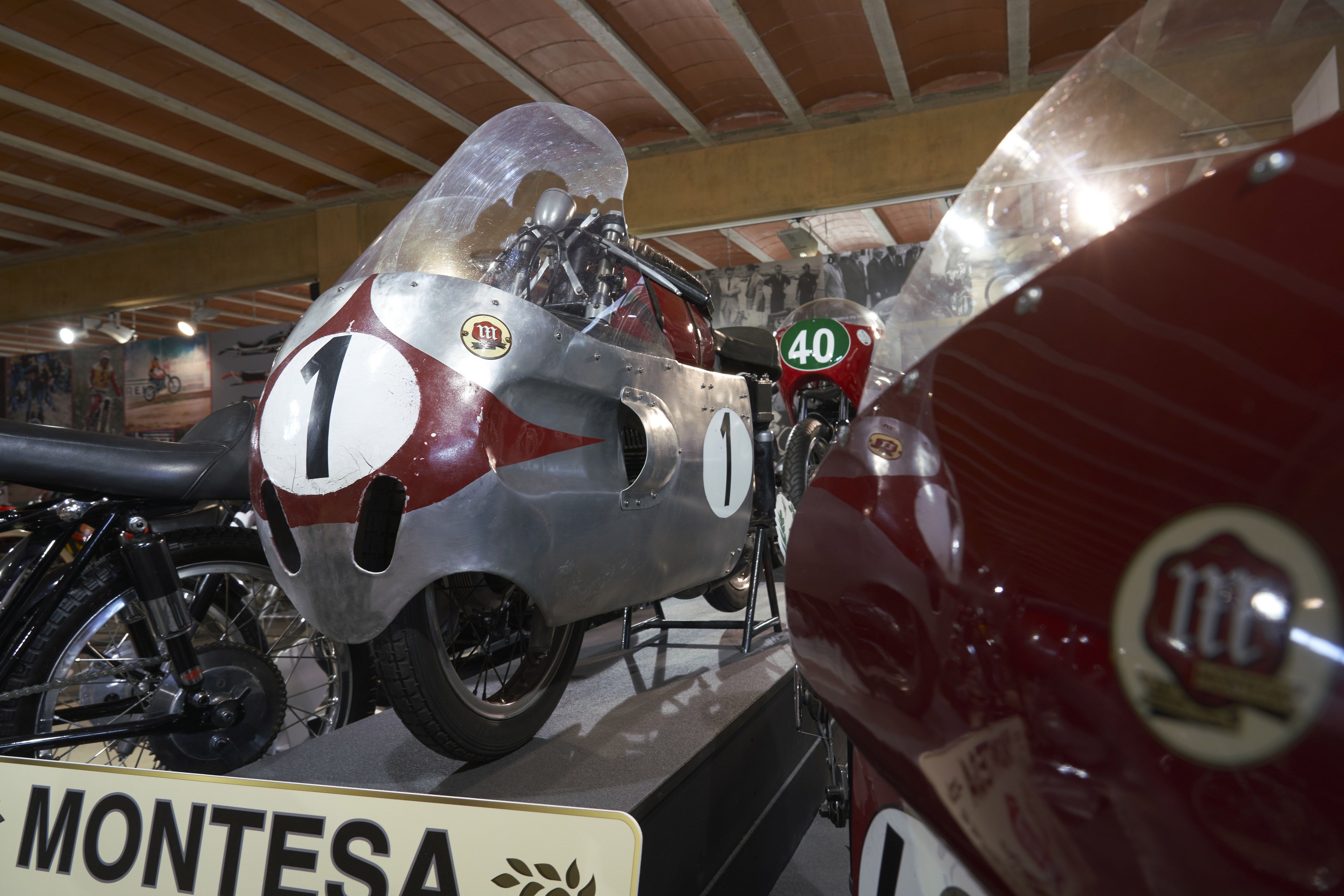 EXPOSICION MONTESA 75 ANIVERSARIO