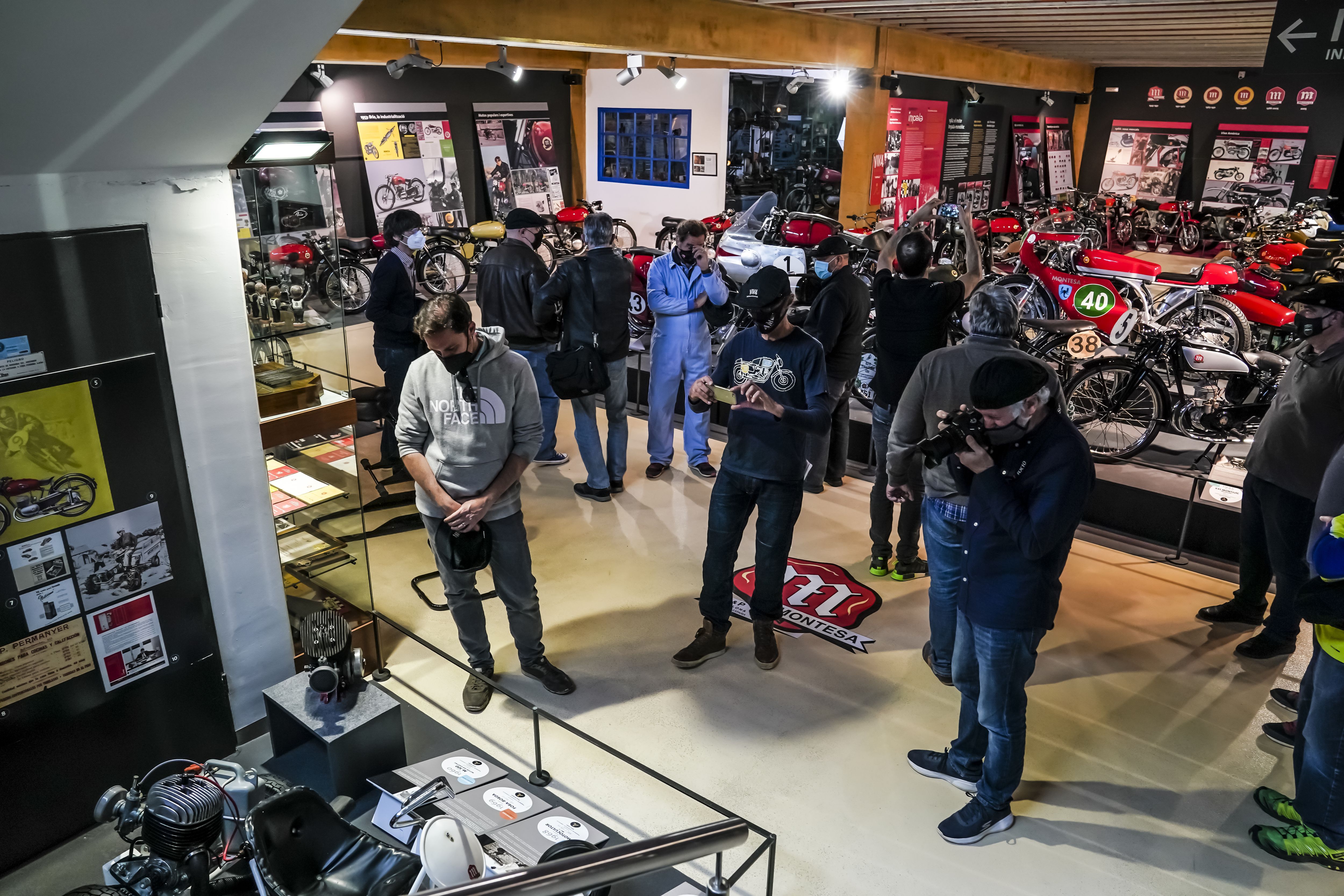 EXPOSICION MONTESA 75 ANIVERSARIO