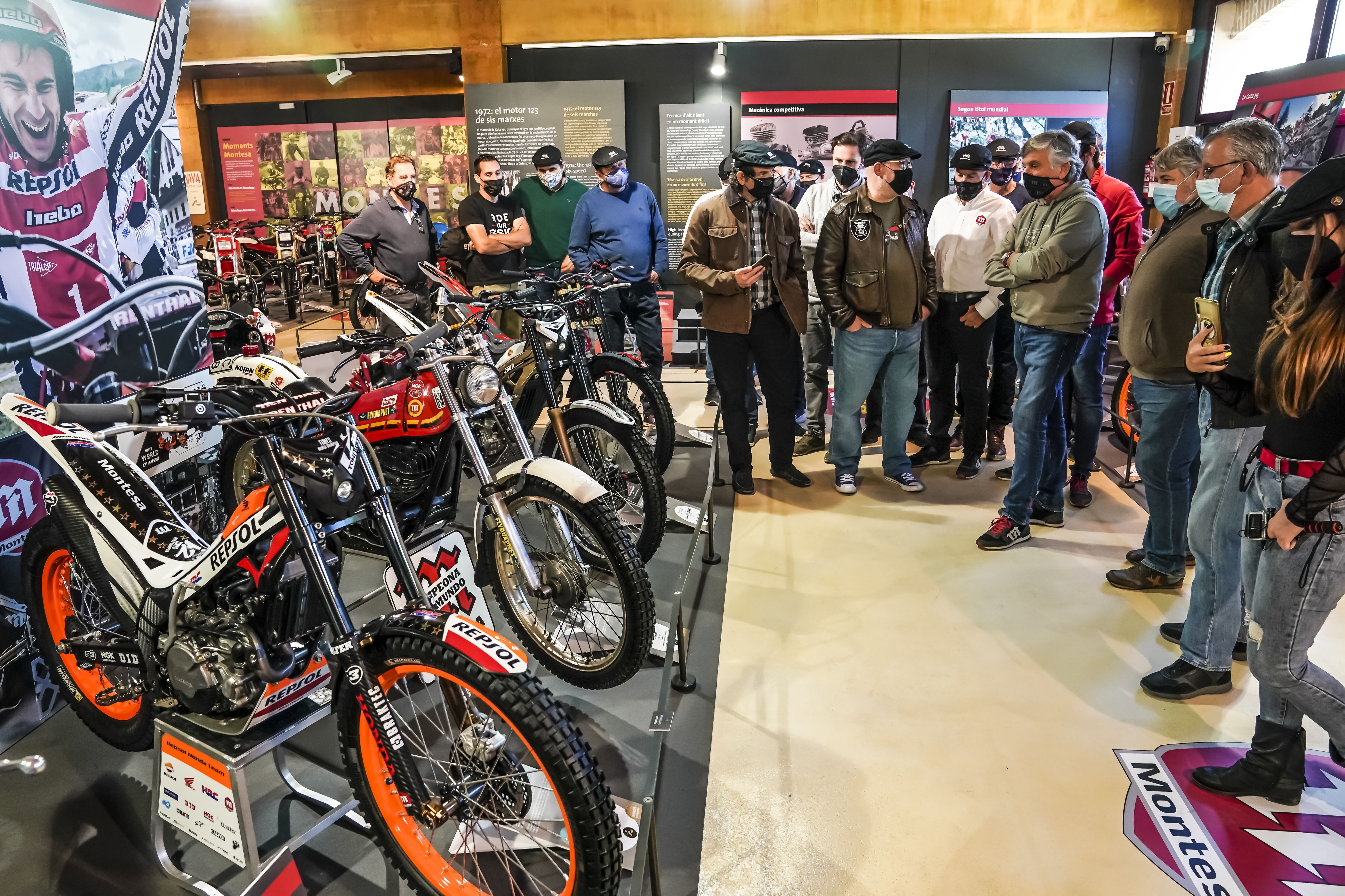 EXPOSICION MONTESA 75 ANIVERSARIO