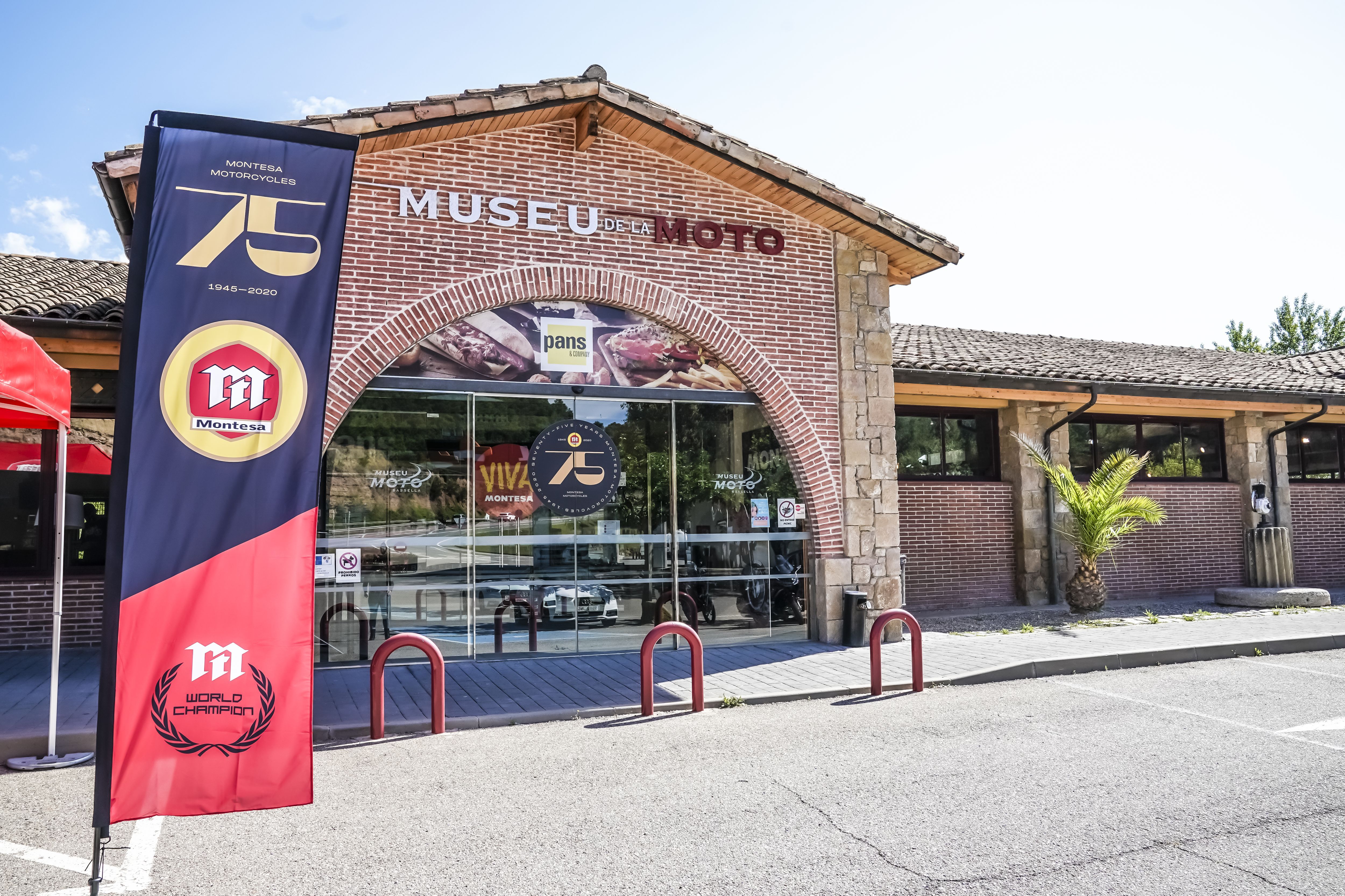 EXPOSICION MONTESA 75 ANIVERSARIO