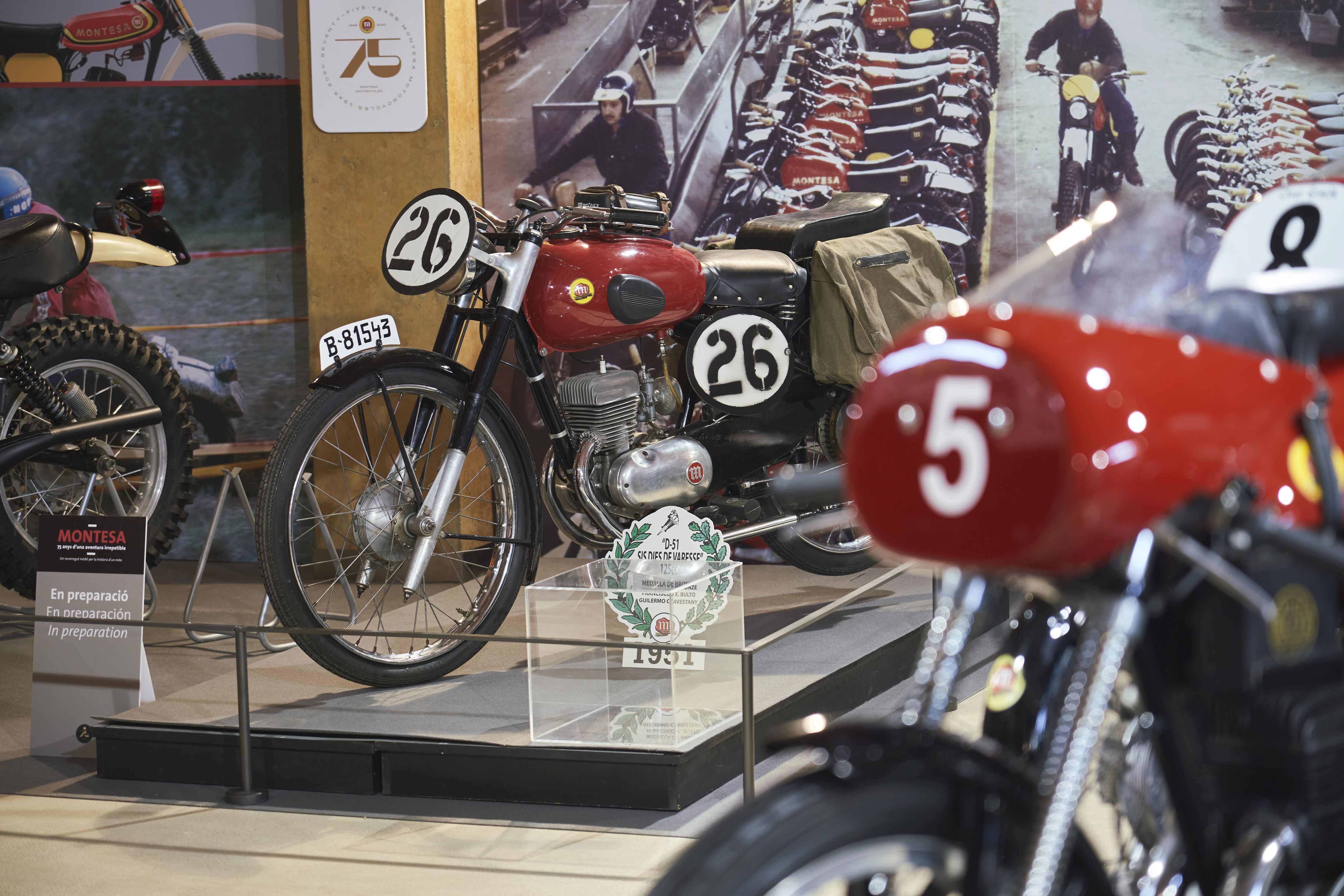 EXPOSICION MONTESA 75 ANIVERSARIO