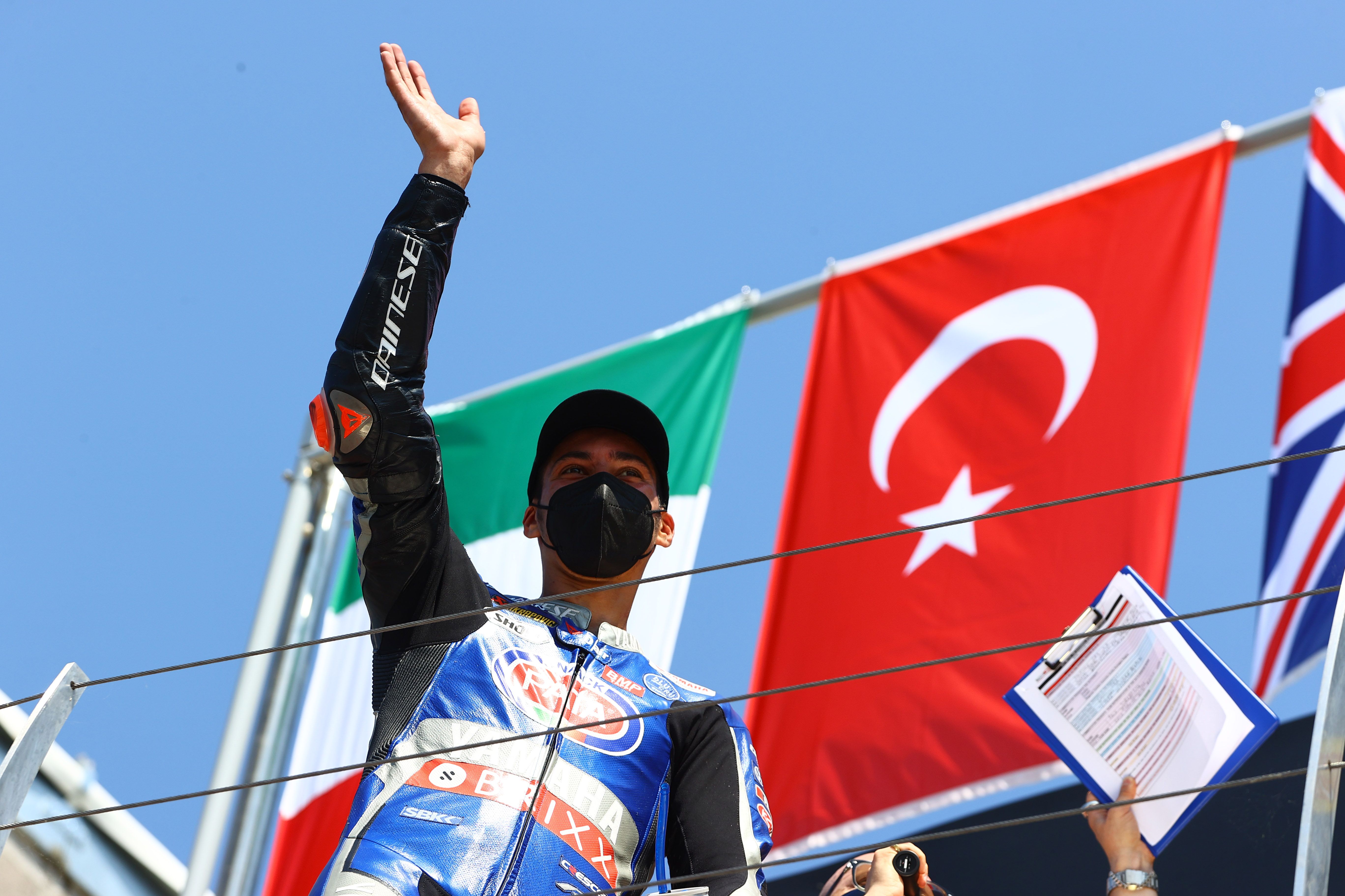Toprak Razgatlioglu devolvió a Turquía a lo más alto del podio