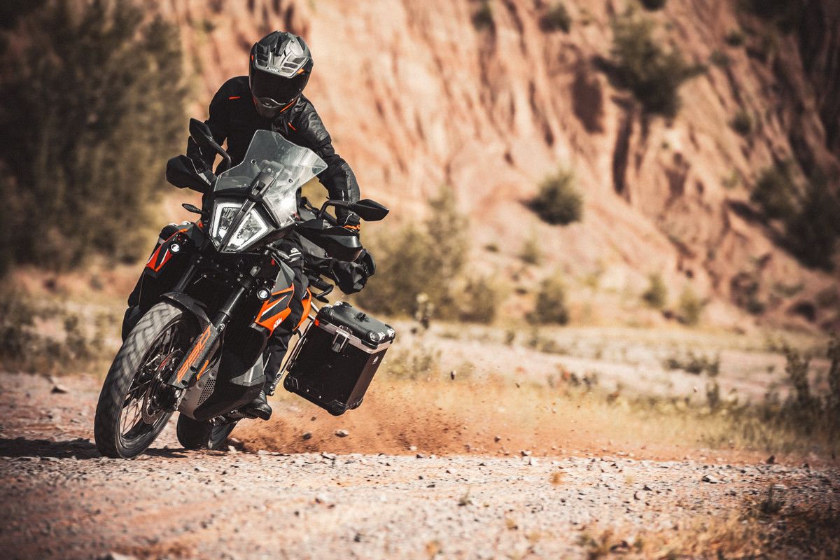  MY21 KTM 890 ADVENTURE  Action