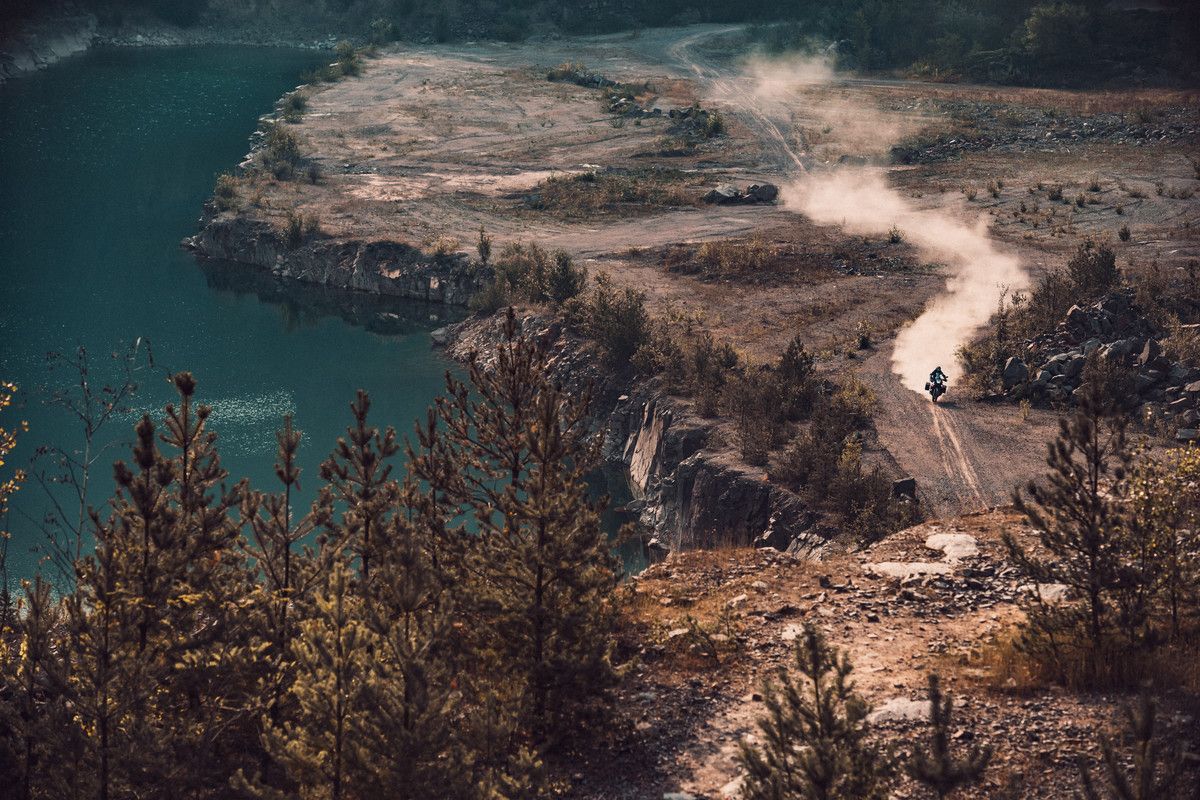MY21 KTM 890 ADVENTURE  Action