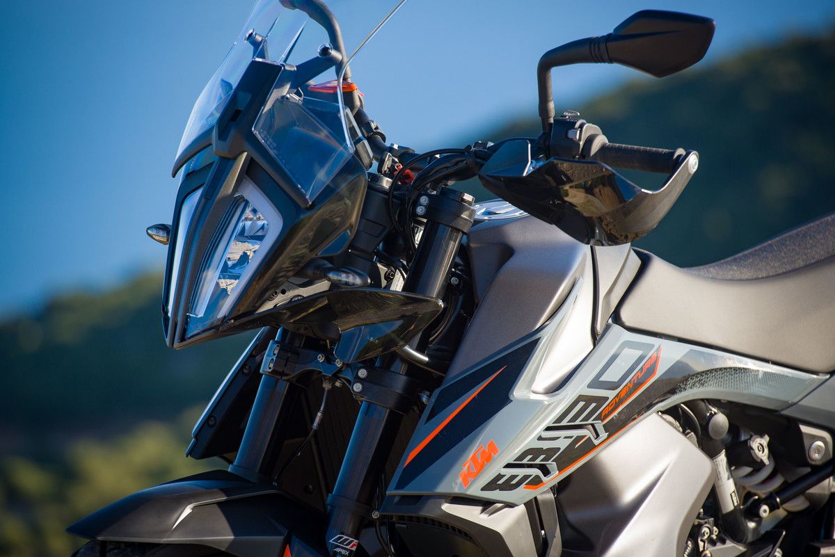 MY21 KTM 890 ADVENTURE  Static