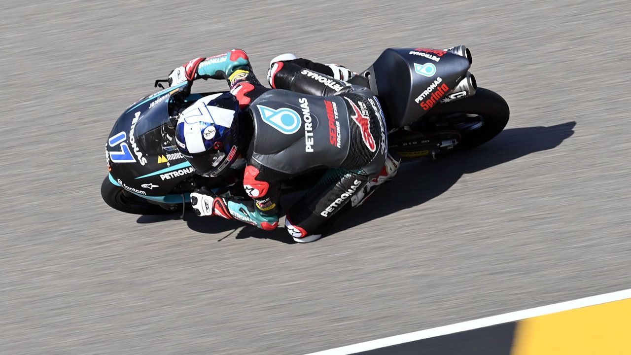 John McPhee lidera el día en Moto3 y Pedro Acosta es el más rápido en el FP2