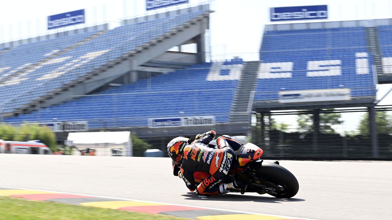 Pole de Raúl Fernández en el Gran Premio de Alemania de Moto2.