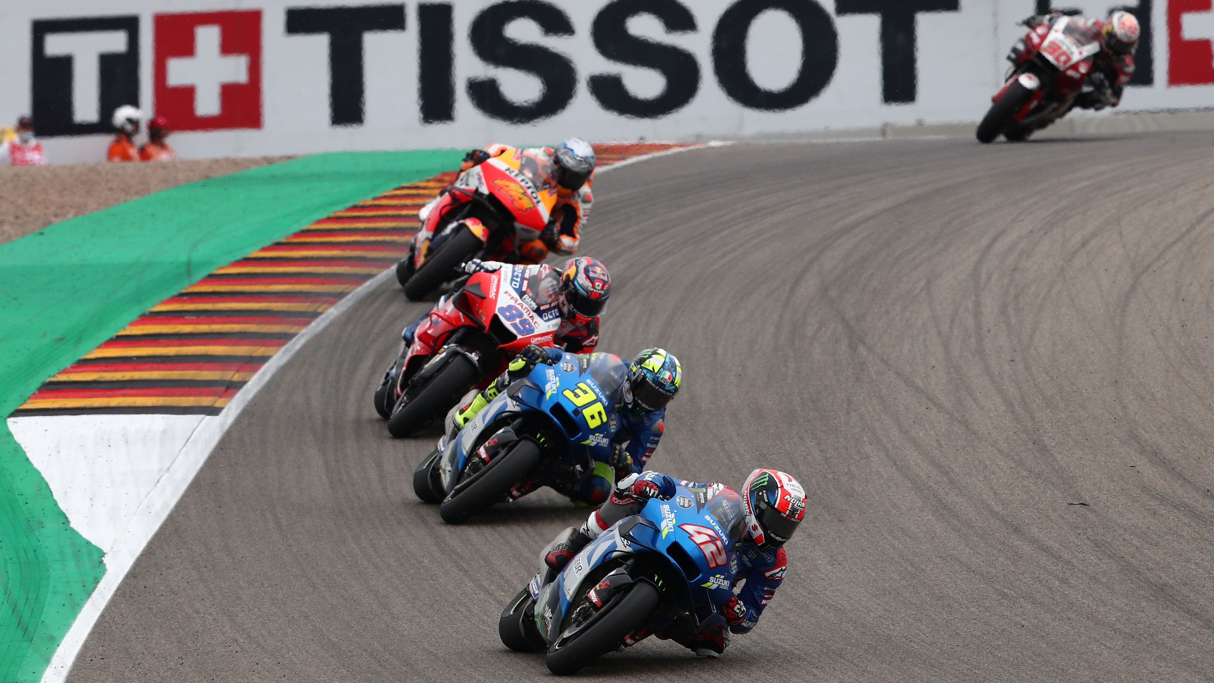 Álex Rins seguido por Joan Mir, Jorge Martín y Pol Espargaró