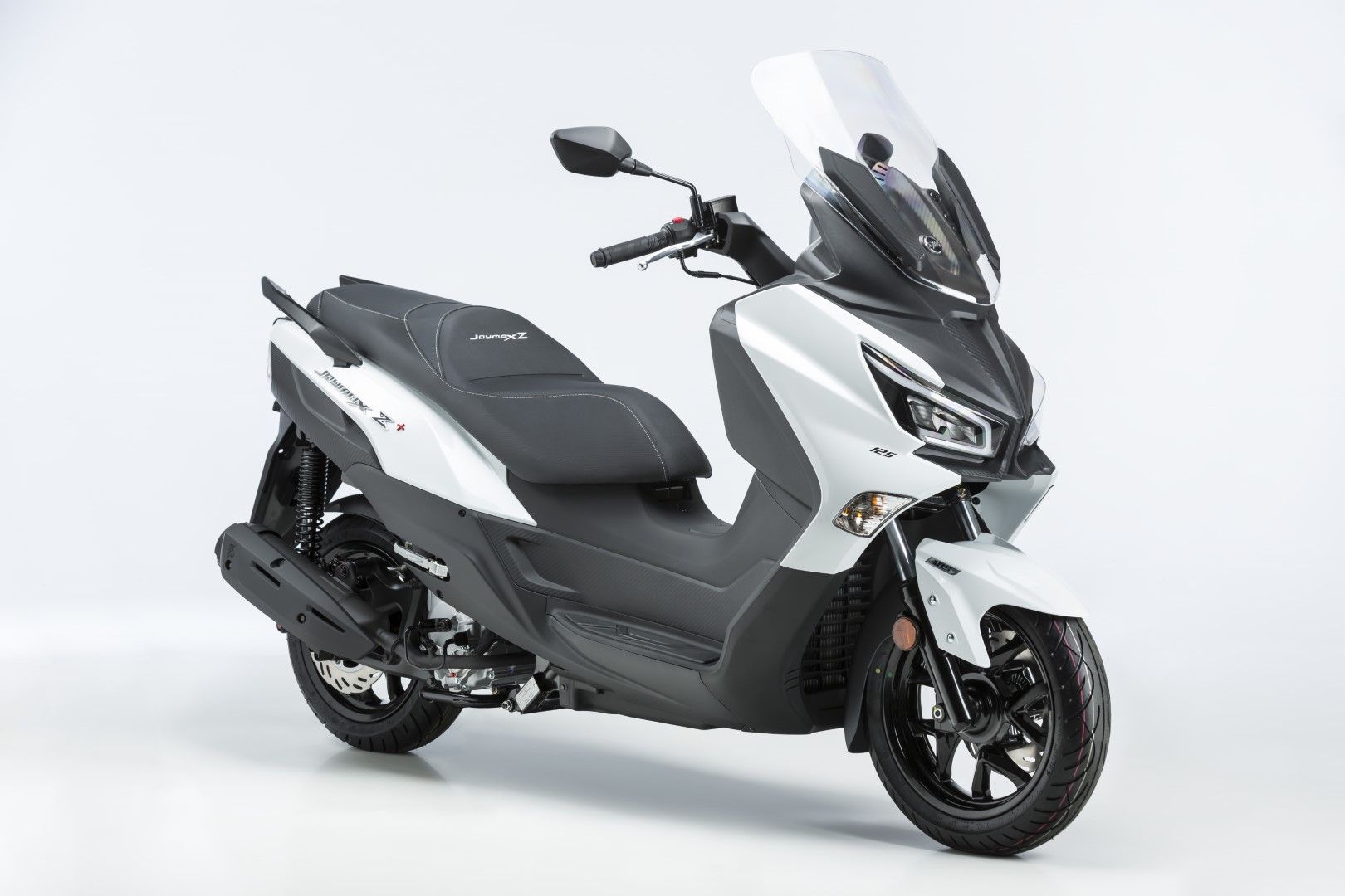 SYM Joymax Z+ 125 White 3 4 R (Grande)