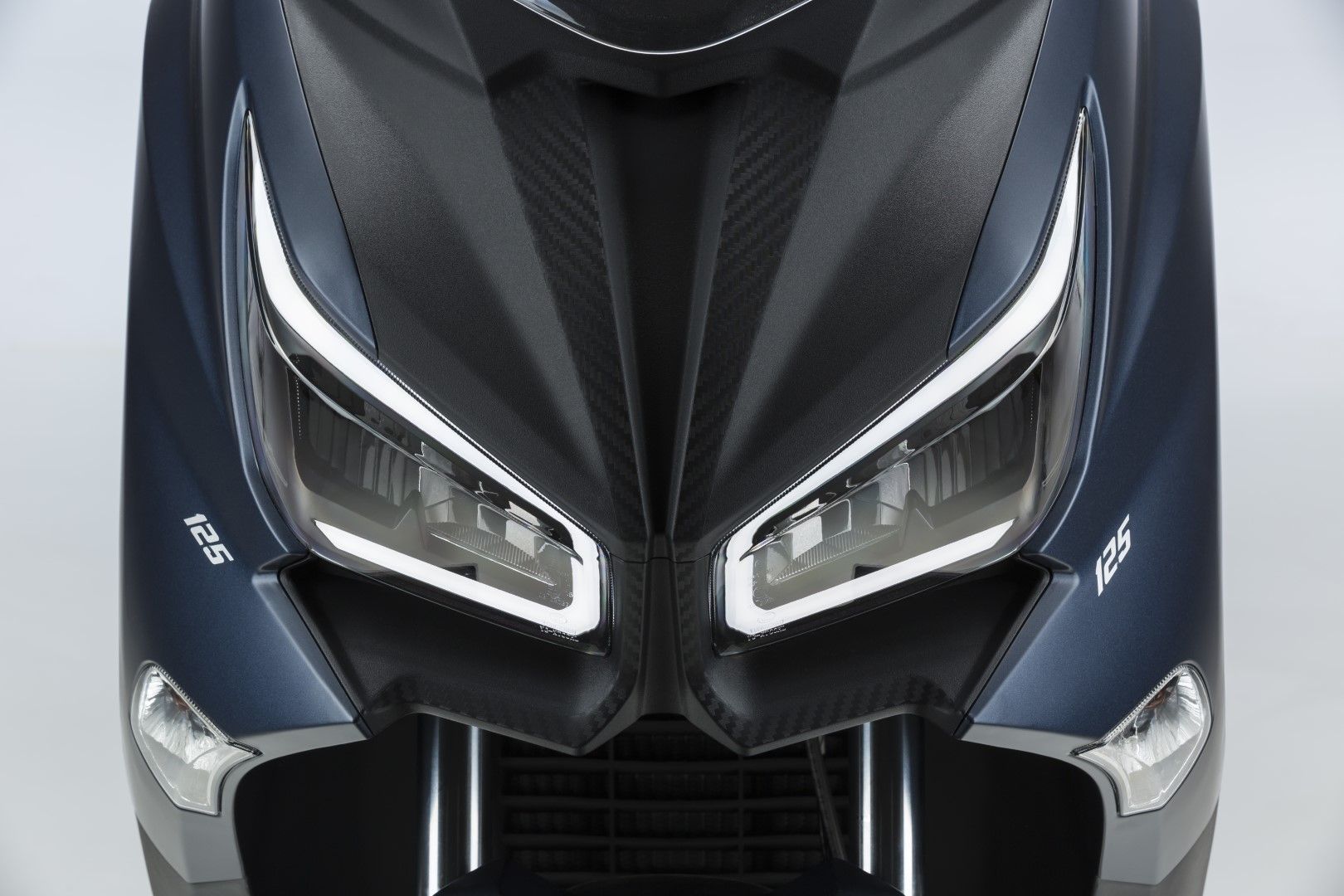 SYM Joymax Z+ 125 Blue Front 01 (Grande)
