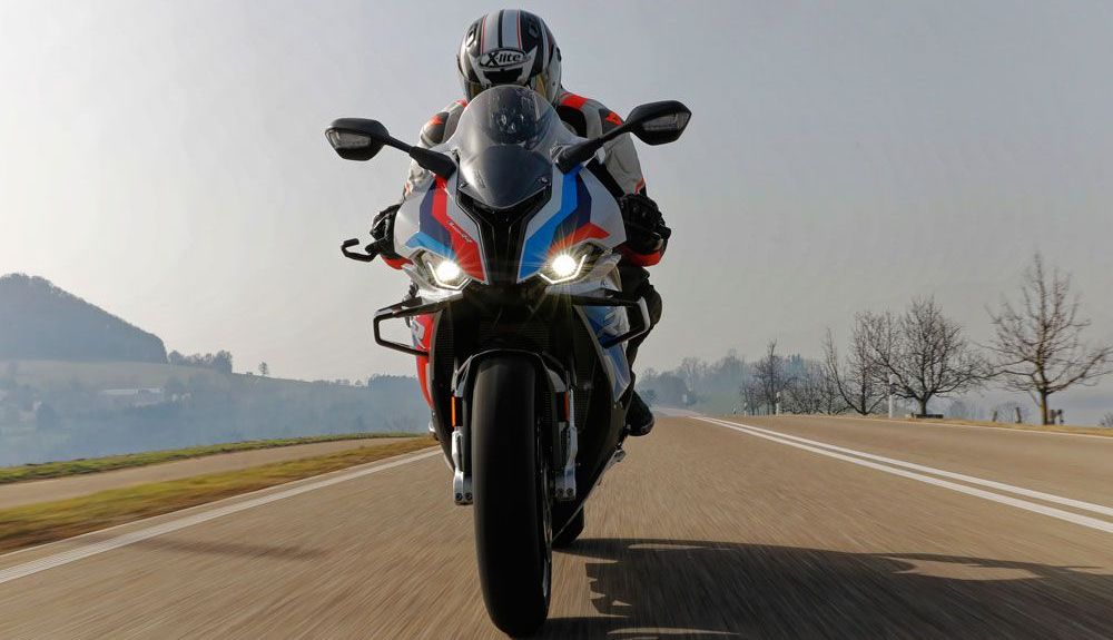 BMW M 1000 RR BMW M 1000 RR