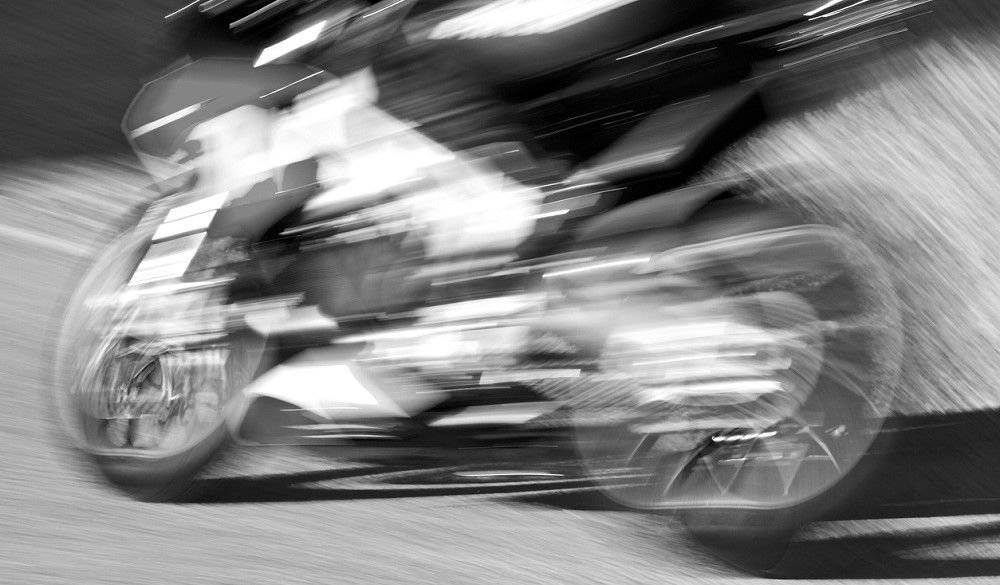 Los motores axiales mejoran las prestaciones de las motos eléctricas. Fuente: iStock/LeslieLauren.