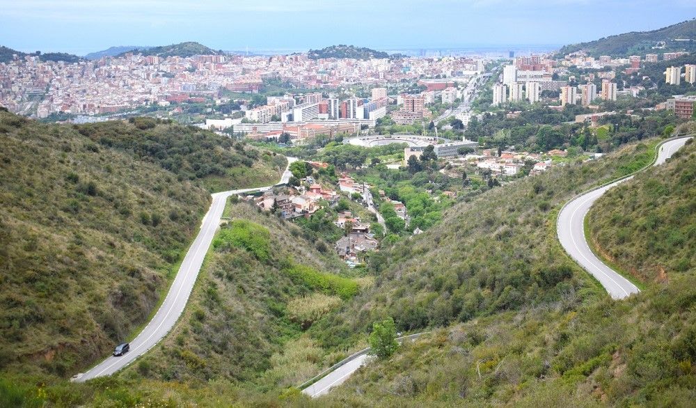 Carretera de La Rabassada en Collserola. Fuente: iStock/luzimag