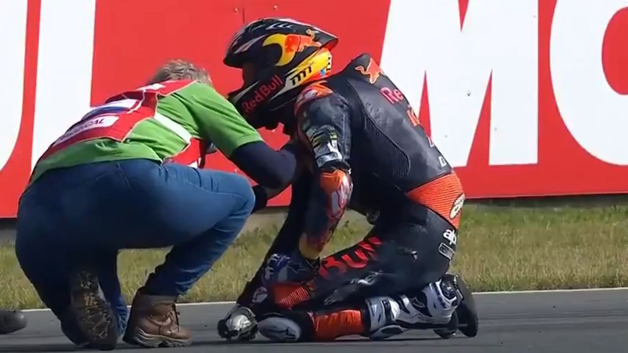 Pedro Acosta hospitalizado y duda para la carrera de Assen