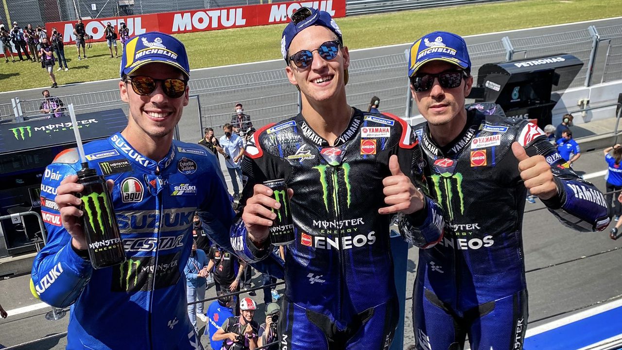 podio motogp assen