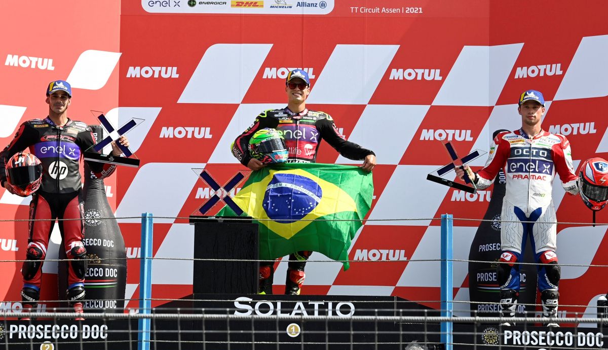 Eric Granado, Jordi Torres y Alessandro Zaccone en el podio de Assen