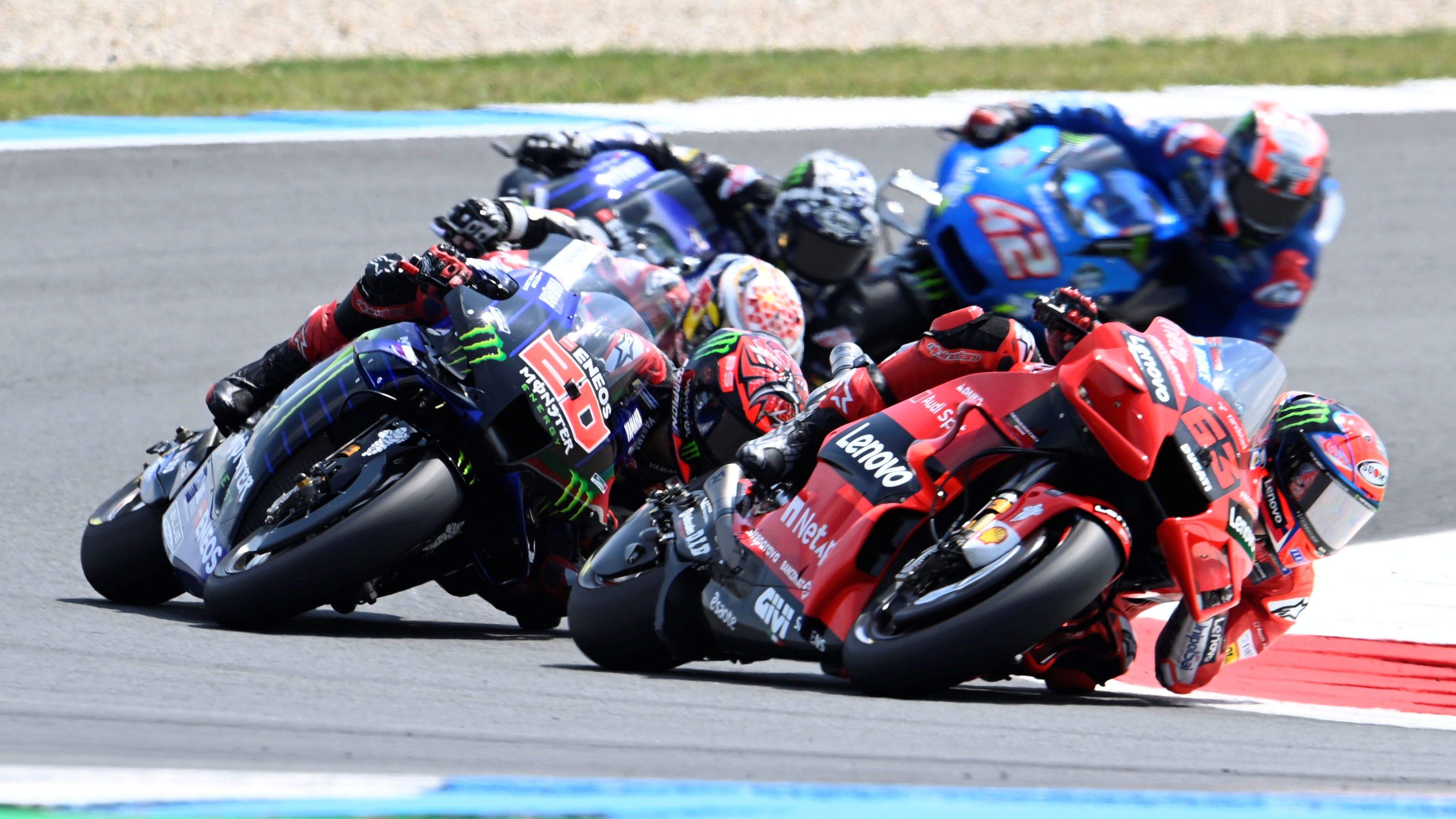 Pecco Bagnaia lidera ante Fabio Quartararo, Takaaki Nakagami, Maverick Viñales y Álex Rins