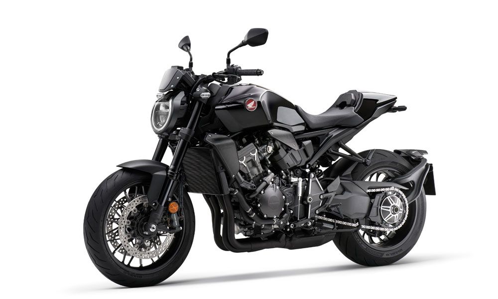 Honda CBR1000R Black Edition: La horquilla invertida es completamente regulable y sus barras disponen de un tratamiento superficial especial que reduce el desgaste y mejora la fricción