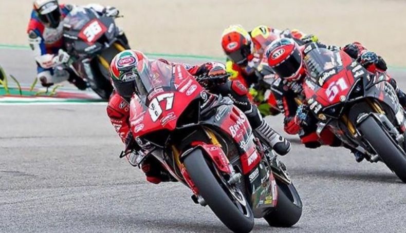 Lorenzo Zanetti cortó la racha victoriosa de Michele Pirro Lorenzo Zanetti cortó la racha victoriosa de Michele Pirro