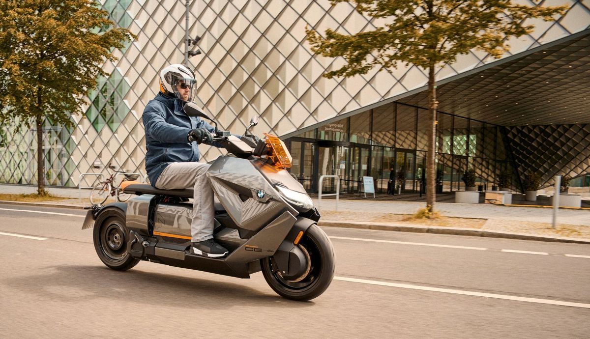 BMW CE-04, el scooter eléctrico llegado del futuro