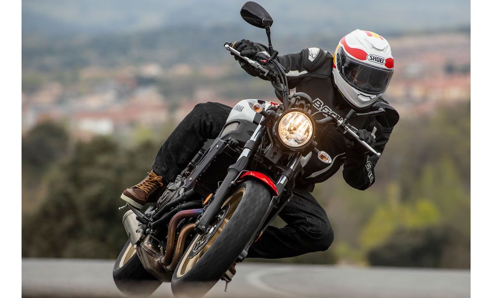 Yamaha XSR750