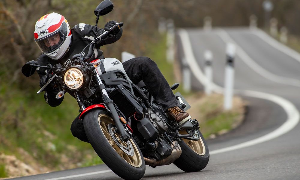 Yamaha XSR750