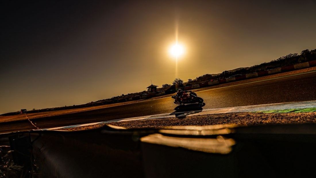 El SERT dibuja una curva en plena noche