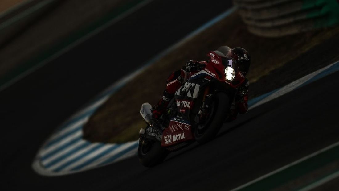 Tumbada nocturna del Yoshimura SERT