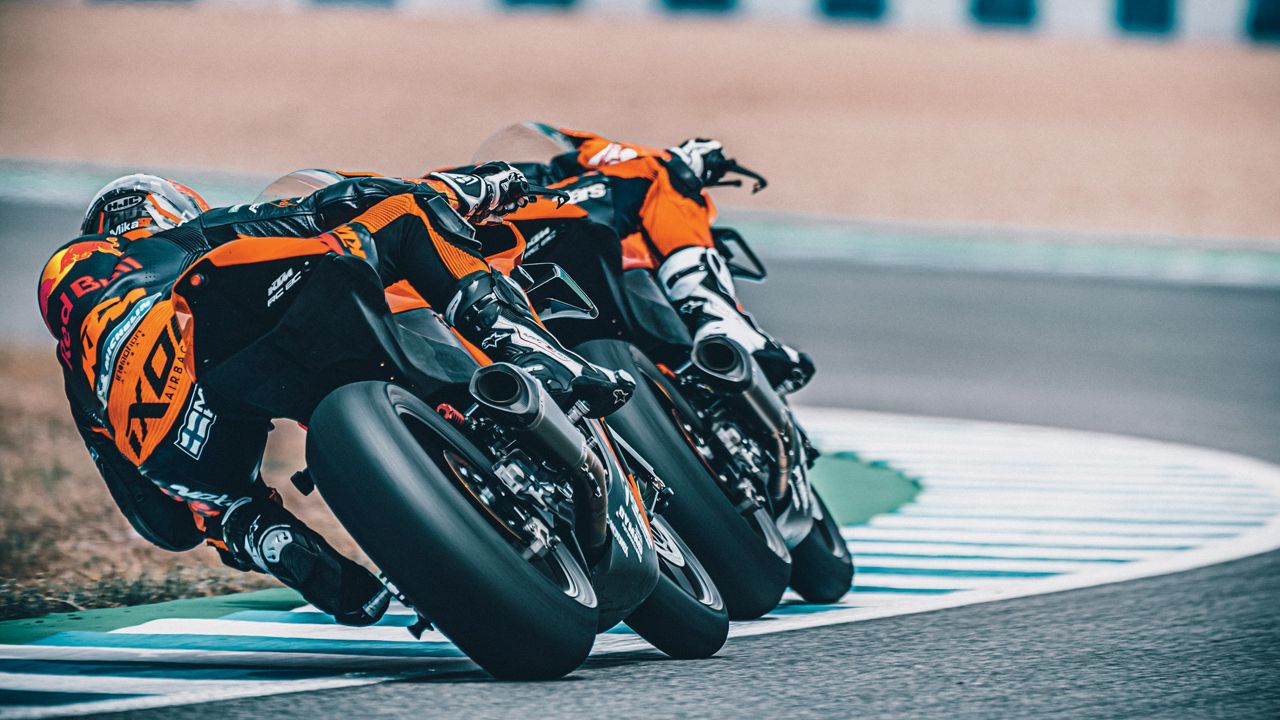 KTM RC 8C