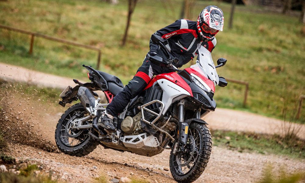 Ducati Multistrada V4S:  Ducati se ha empeñado en convertir sus motos en las más avanzada