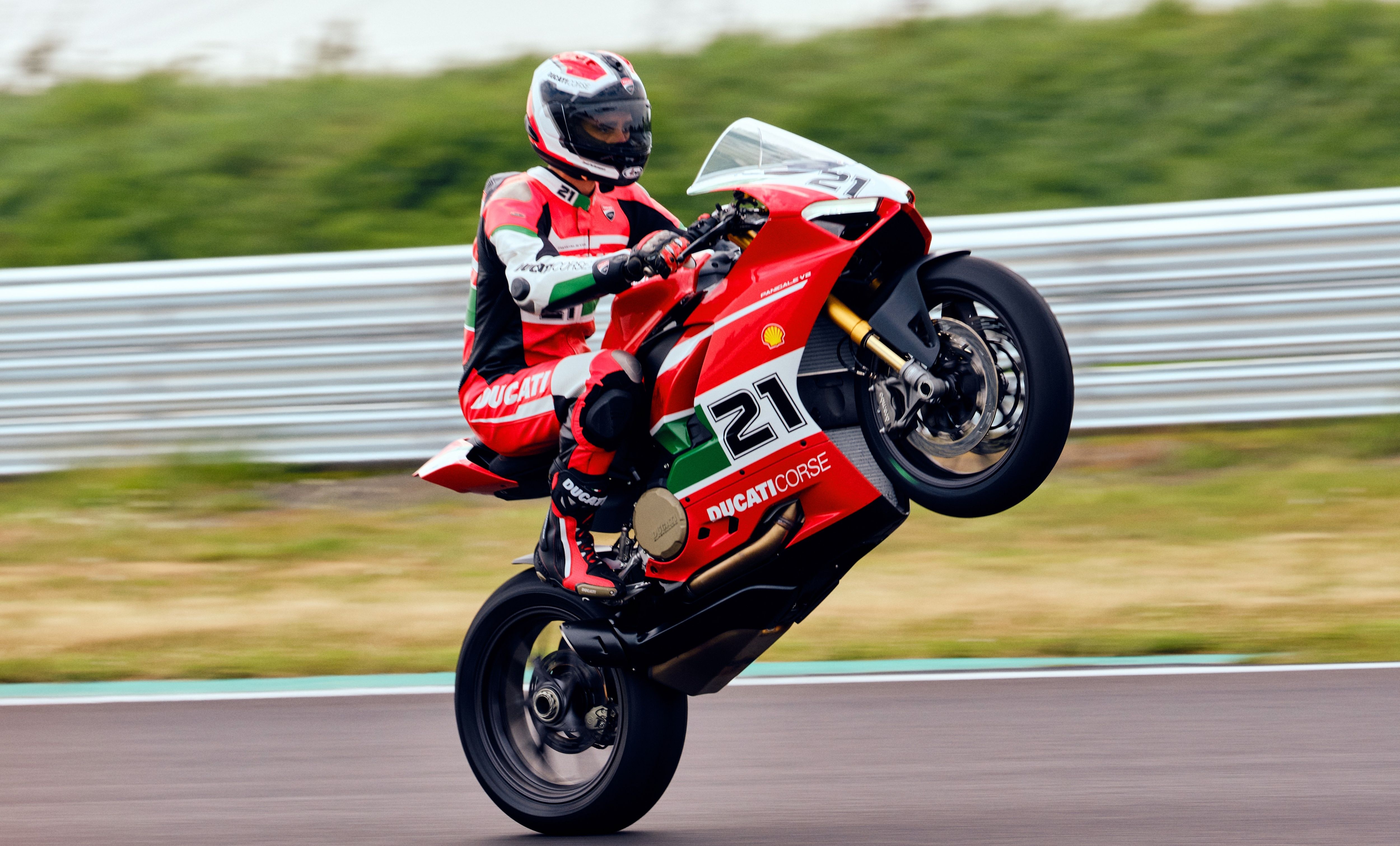 Ducati Panigale V2 Bayliss 1st Championship 20th Anniversary 11