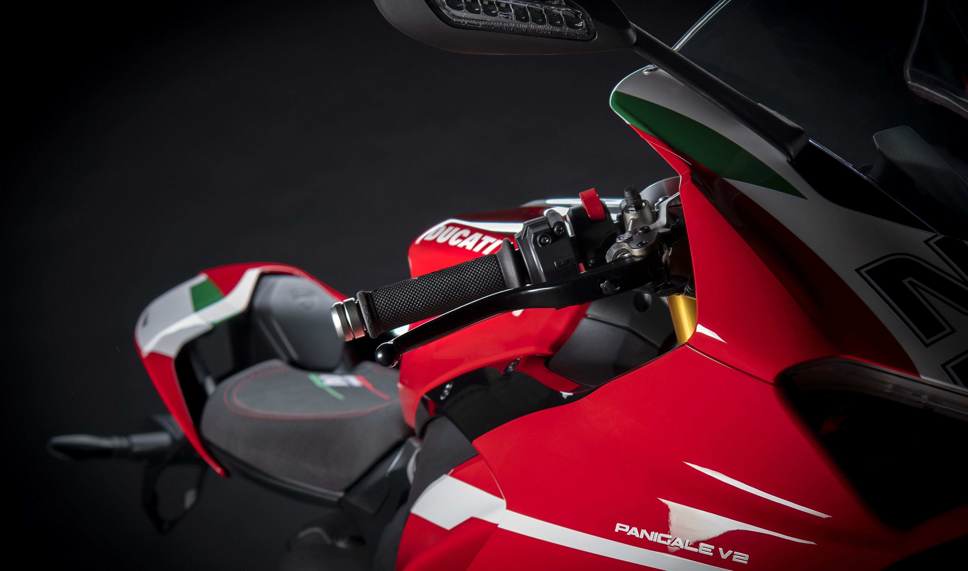 Ducati Panigale V2 Bayliss 1st Championship 20th Anniversary 23