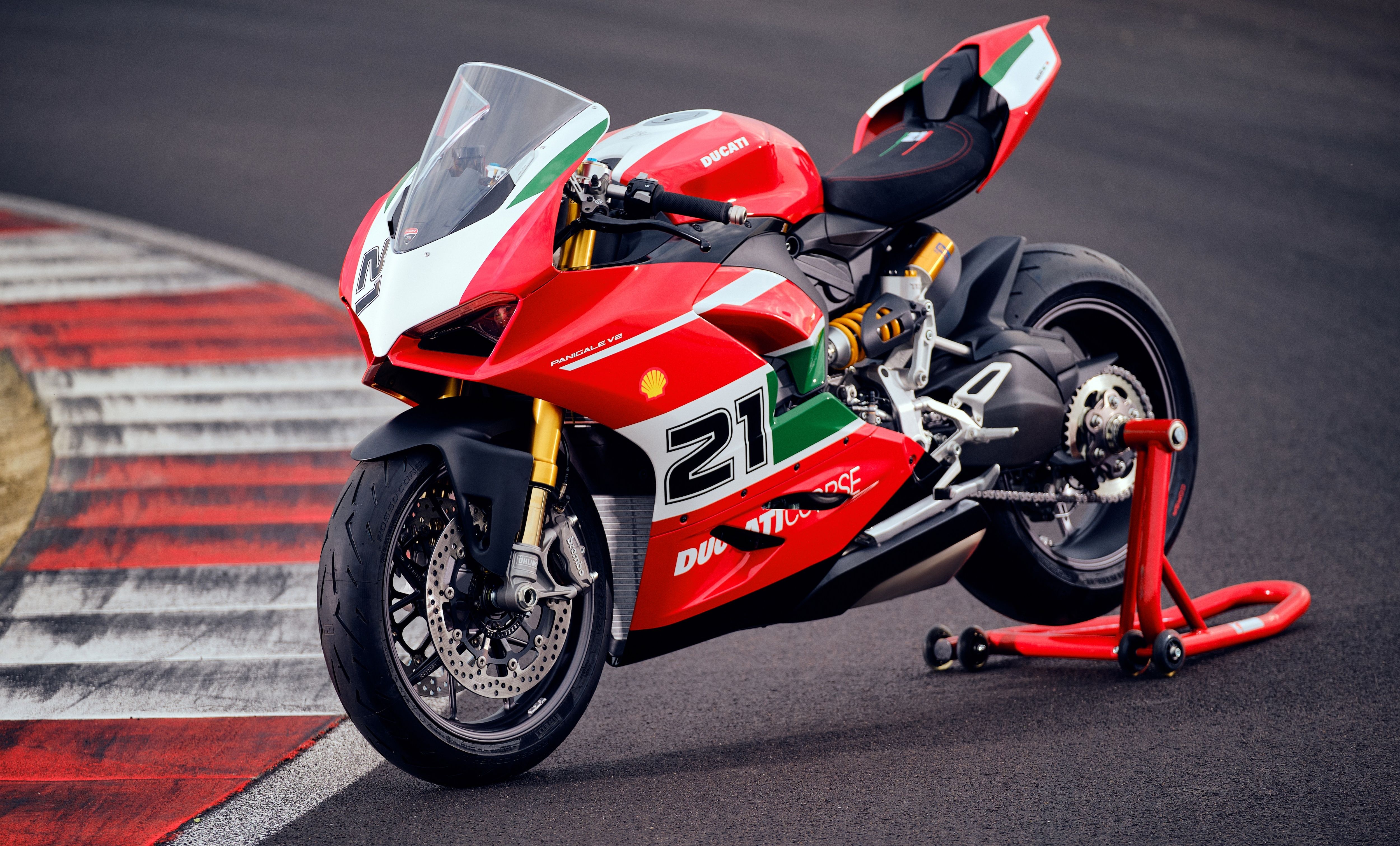 Ducati Panigale V2 Bayliss 1st Championship 20th Anniversary 39