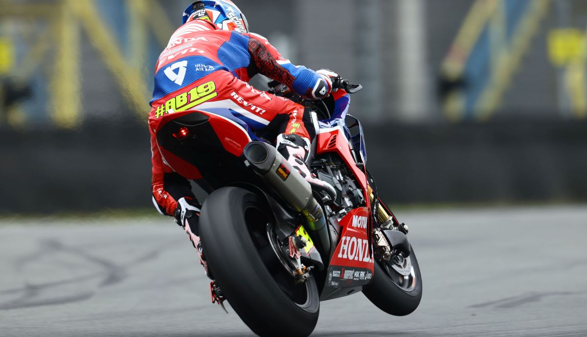 Álvaro Bautista ha acabado muy cerca de la cabeza en Assen Álvaro Bautista ha acabado muy cerca de la cabeza en Assen