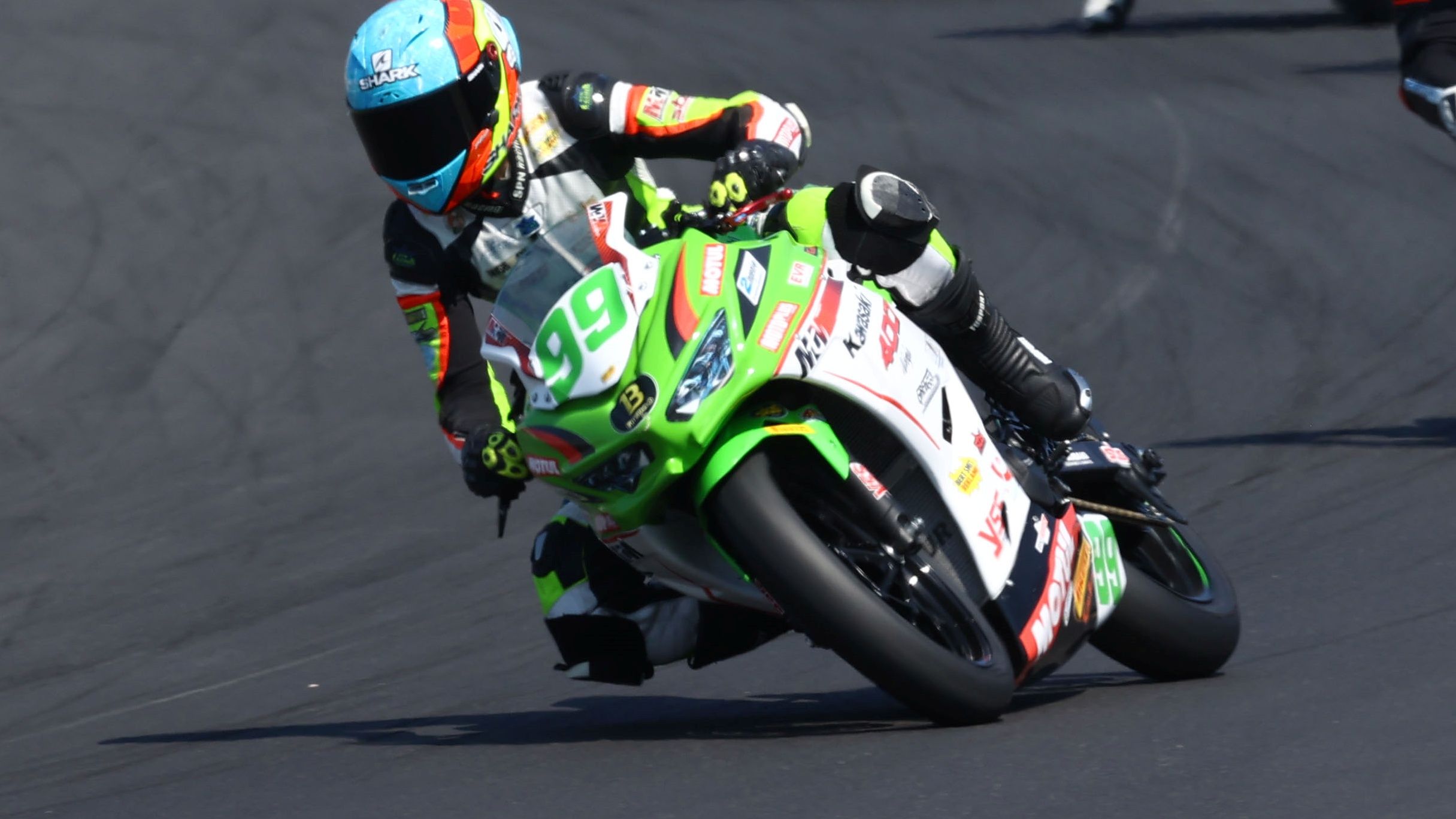 Tercera victoria en cinco carreras para Adrián Huertas