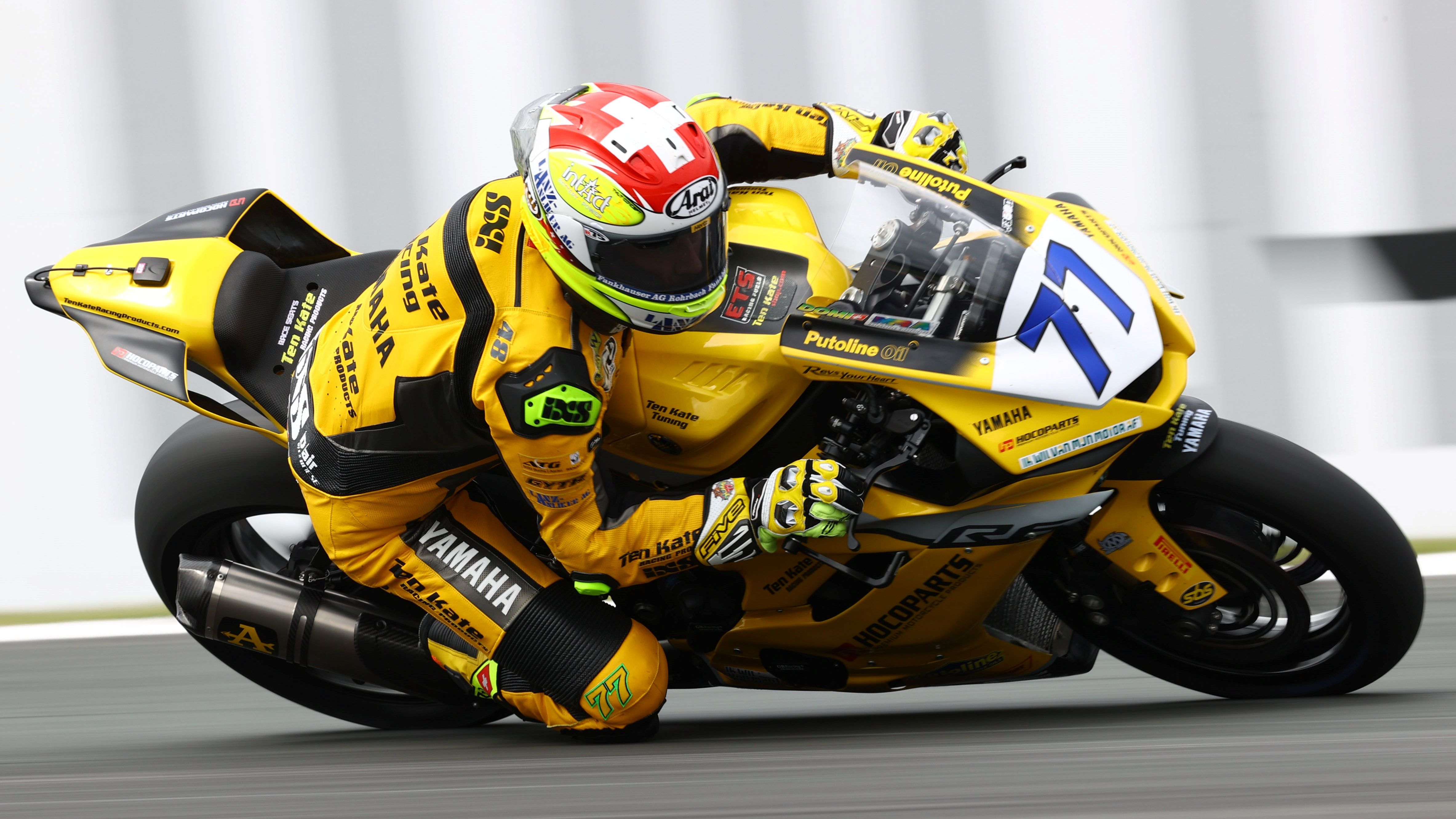 Dominique Aegerter ha dominado en Assen para lograr su cuarto triunfo seguido