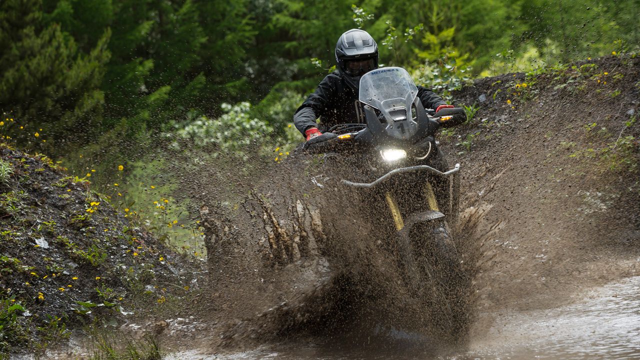 Cómo limpiar una moto de trail.