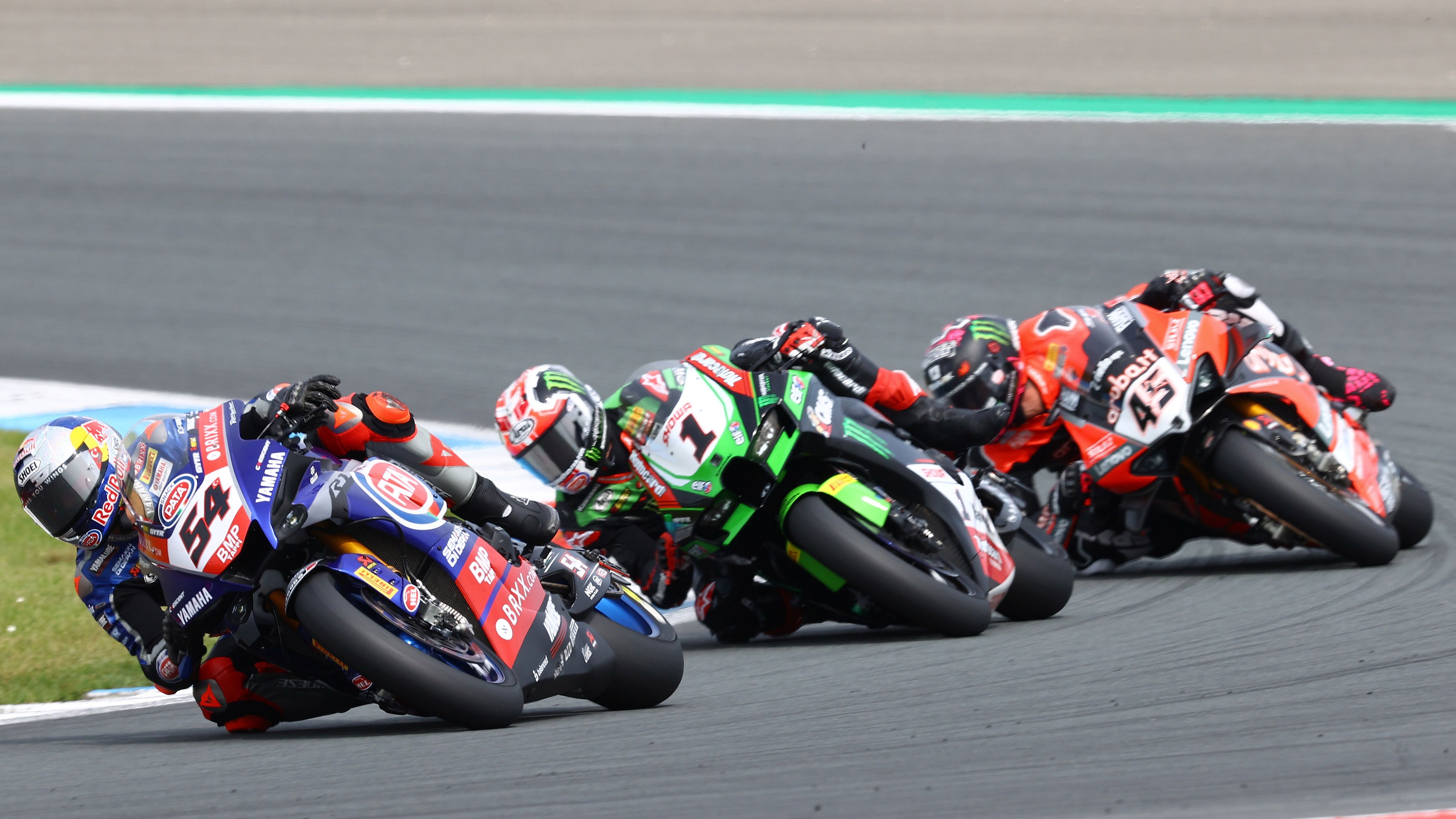 Toprak Razgatlioglu, Jonathan Rea y Scott Redding