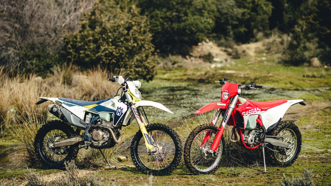 Comparativa enduro 350 4T: GASGAS EC F vs Husqvarna FE.