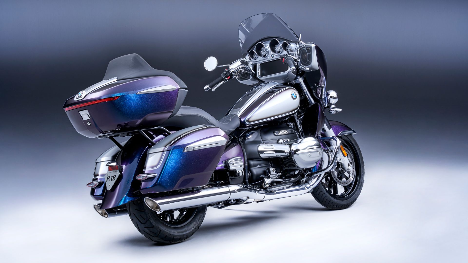 BMW R18 Transcontinental 01