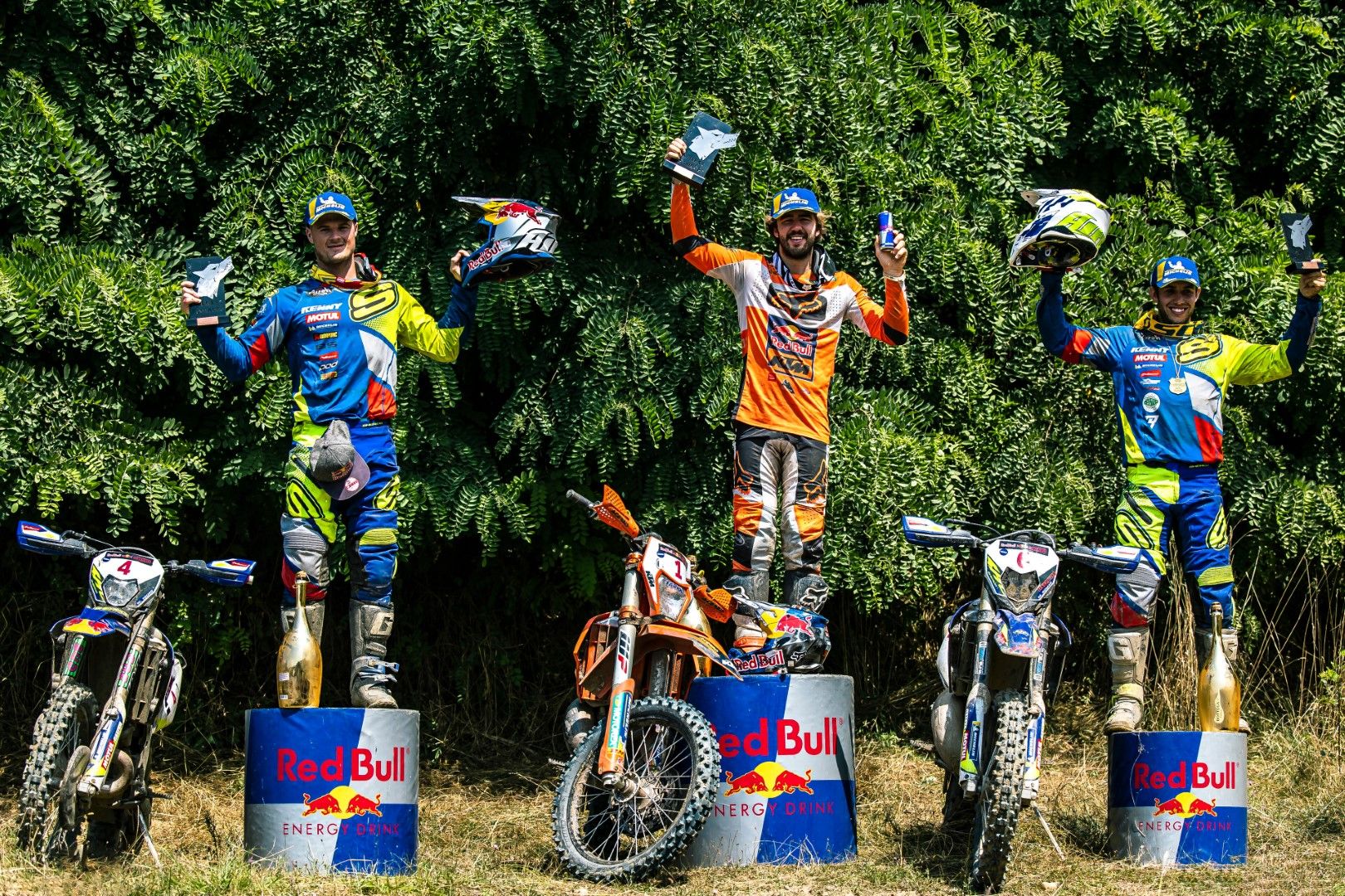 Wade Young (ZAF) Manuel Lettenbichler (DEU) Mario Roman (ESP) HEWC 2021 Rnd4 Red Bull Romaniacs 
