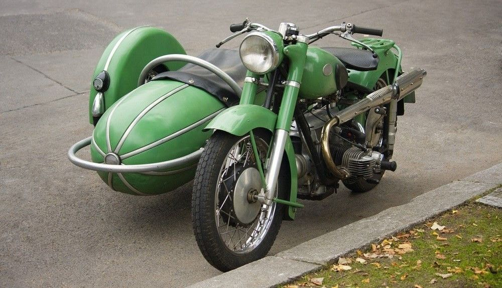 Antiguo sidecar. Fuente: iStock/jbk_photography